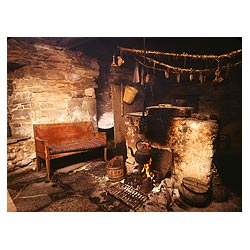 Kirbuster Farm Museum - Orkney farmhouse bench kettle on open fire and Neuk bed cottage fireplace  photo 